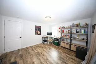 9 Lowell Ave, Dover, NH 03820 - Photo 7