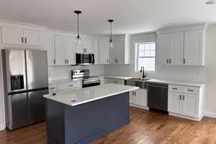 157 Garvin Ave, Manchester, NH 03109 - Photo 3