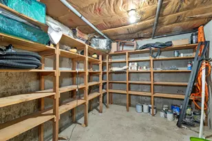 357 Pembroke St, Pembroke, NH 03275 - Photo 35