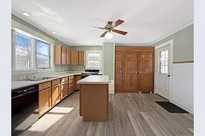 14 Lombard Street, Colebrook, NH 03576 - Photo 3