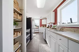 18 N Shore Rd, Derry, NH 03038 - Photo 13