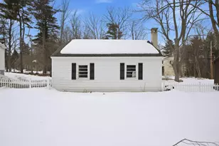 35 N River Rd, Epping, NH 03042 - Photo 5