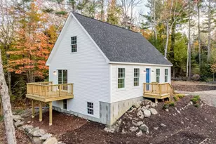 7 Hawk Ln, Canaan, NH 03741 - Photo 1