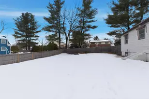 1 Lorraine St, Hudson, NH 03051 - Photo 5