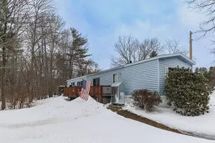 25 Village Dr, Raymond, NH 03077 - Photo 21
