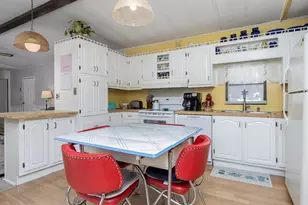 25 Village Dr, Raymond, NH 03077 - Photo 5