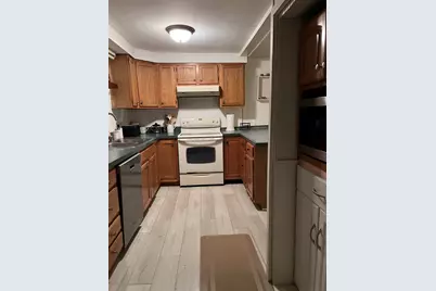 80 Woodlawn Circle, Portsmouth, NH 03801 - Photo 7