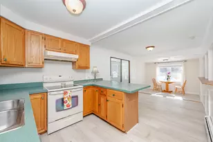 80 Woodlawn Cir, Portsmouth, NH 03801 - Photo 3