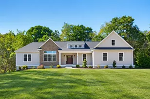 37 Dearborn Rd, Greenland, NH 03840 - Photo 1