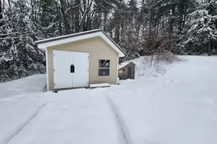 22 Abijah Bridge Rd, Weare, NH 03281 - Photo 7