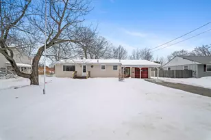 133 Lafayette St, Laconia, NH 03246 - Photo 1