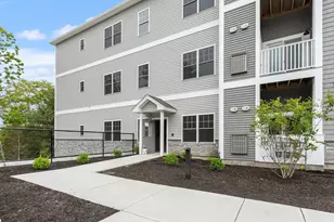 10100 S Willow St, Manchester, NH 03103 - Photo 33