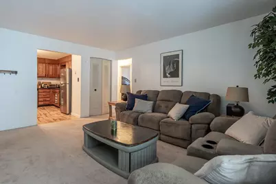 19 Country Club Drive #39, Manchester, NH 03102 - Photo 3