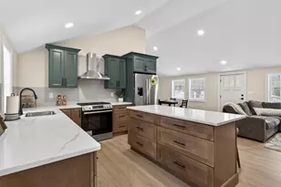 33 McCrillis Rd, Nottingham, NH 03290 - Photo 1