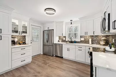 9 Berry Hill Road, Hooksett, NH 03106 - Photo 5