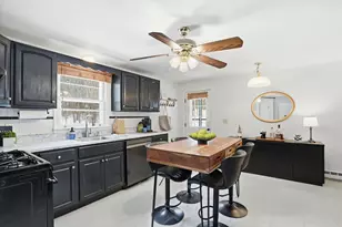 128 Sandstone Cir, Londonderry, NH 03053 - Photo 1