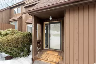 36 Silverton Dr, Nashua, NH 03062 - Photo 3