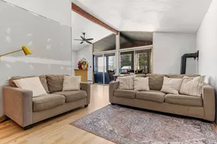 9 W Hill Pl, Barnstead, NH 03225 - Photo 9