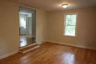 66 Goodhue Dr, Derry, NH 03038 - Photo 5