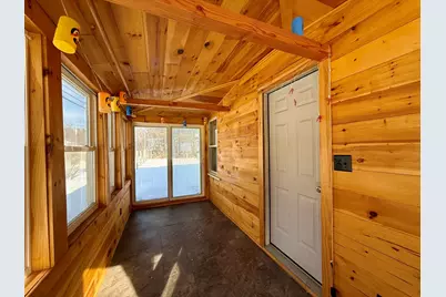 2 Hutchinson Street, Franklin, NH 03235 - Photo 7