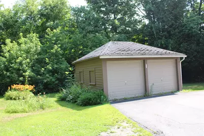 79 Harrison Avenue, St. Johnsbury, VT 05819 - Photo 3