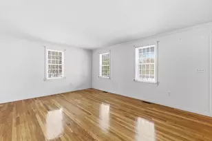 54 Wallingford Terrace, Weare, NH 03281 - Photo 9