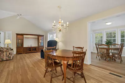 65 Glasgow Circle, Hudson, NH 03051 - Photo 9