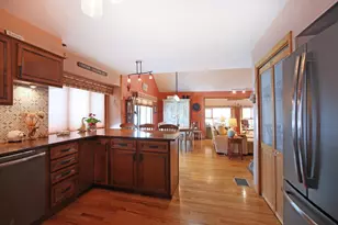 1 Grandview Ave, Derry, NH 03038 - Photo 9