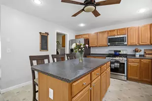 11 Canterberry Ct, Hudson, NH 03051 - Photo 15