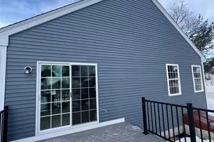 73 Ferry St, Hudson, NH 03051 - Photo 3