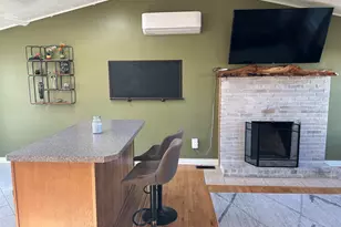 1409 Wellington Rd, Manchester, NH 03104 - Photo 5