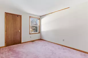 27 W Chamberlain Rd, Merrimack, NH 03054 - Photo 17