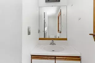 27 W Chamberlain Rd, Merrimack, NH 03054 - Photo 15