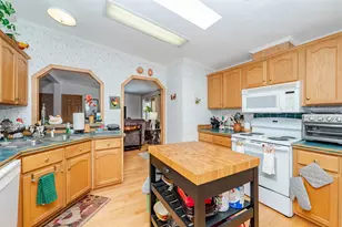 88 Eagle Dr, Rochester, NH 03868 - Photo 5