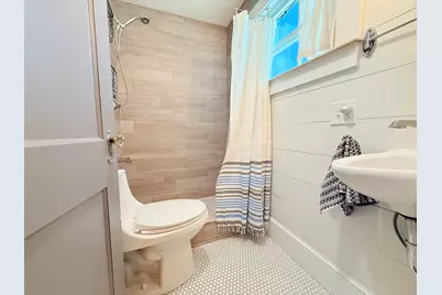 19 Kenyon Street, Claremont, NH 03743 - Photo 7