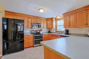 27 Farmer Rd, Merrimack, NH 03054 - Photo 5