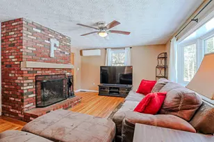 27 Farmer Rd, Merrimack, NH 03054 - Photo 3