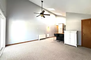 21 Plaza Village Rd, Plymouth, NH 03264 - Photo 7