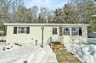 20 Fairfield Dr, Concord, NH 03301 - Photo 1