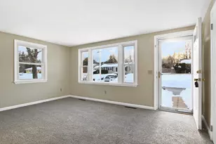 2 Tufts Dr, Nashua, NH 03064 - Photo 15