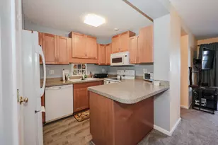 144 Treetop Cir, Laconia, NH 03246 - Photo 7