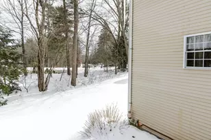 10 Rowe Dr, Fremont, NH 03044 - Photo 29