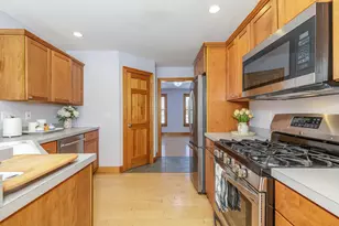 762 Robinson Rd, Pembroke, NH 03275 - Photo 3