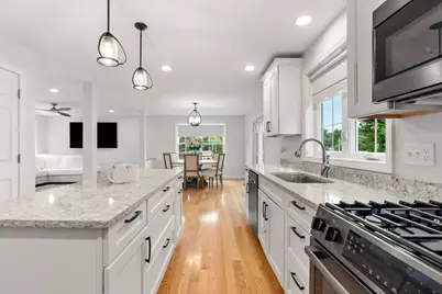 43 Hampton Road, Exeter, NH 03833 - Photo 5