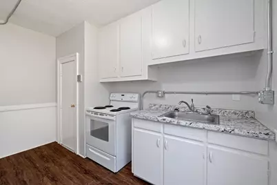 524 Sunapee Street, Newport, NH 03773 - Photo 9