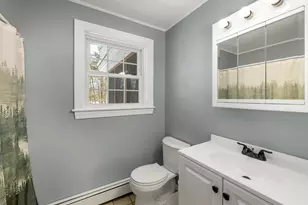 51 Pilgrim Dr, Litchfield, NH 03052 - Photo 19