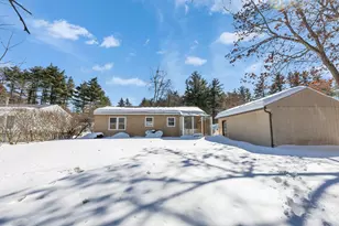 4 Burlington Rd, Nashua, NH 03062 - Photo 23