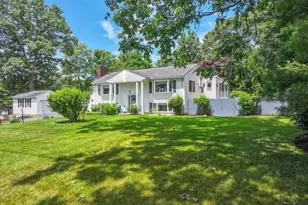 6 Golden Gate Dr, Hooksett, NH 03106 - Photo 1