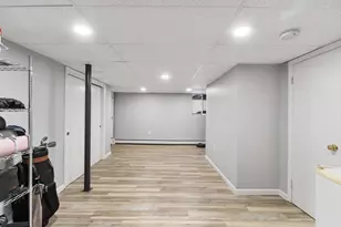 6 Mills Farm Cir, Derry, NH 03038 - Photo 29