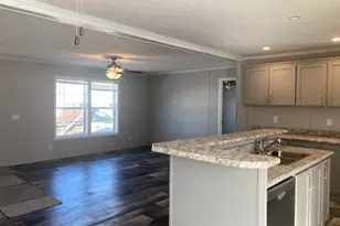 40 School St, Canaan, NH 03741 - Photo 7